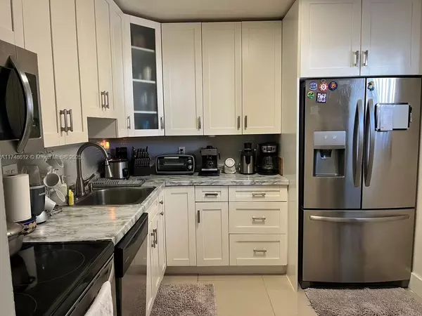 Cutler Bay, FL 33189,21121 SW 85th Ave #212