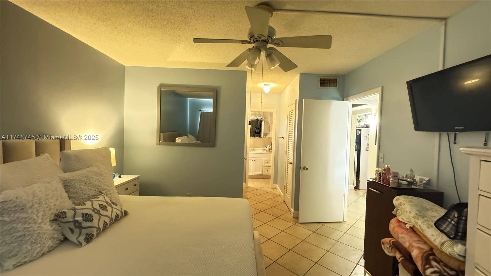 Hollywood, FL 33021,2200 Park Ln #311