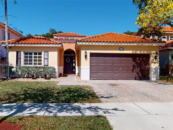 2070 NE 35th Ave, Homestead, FL 33033