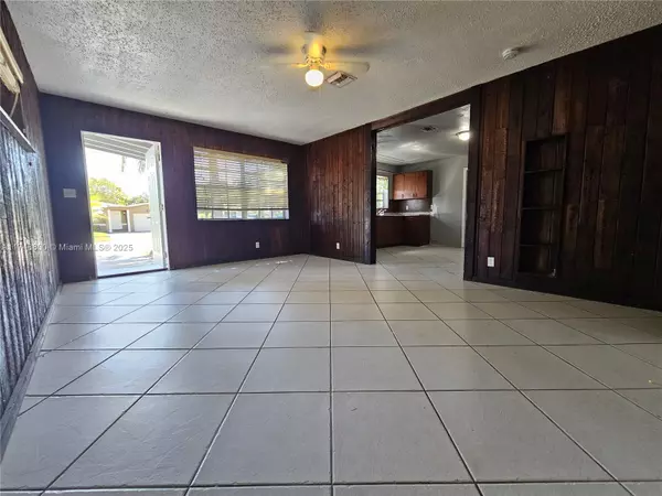 Pompano Beach, FL 33060,2161 NE 3rd Ave
