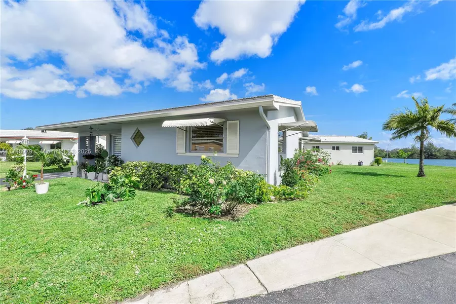 3114 Byron Cir #128, Hollywood, FL 33021