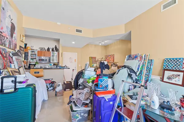 Aventura, FL 33180,2775 NE 187th St PH23