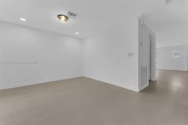 Sunrise, FL 33351,9745 NW 37th St #9745