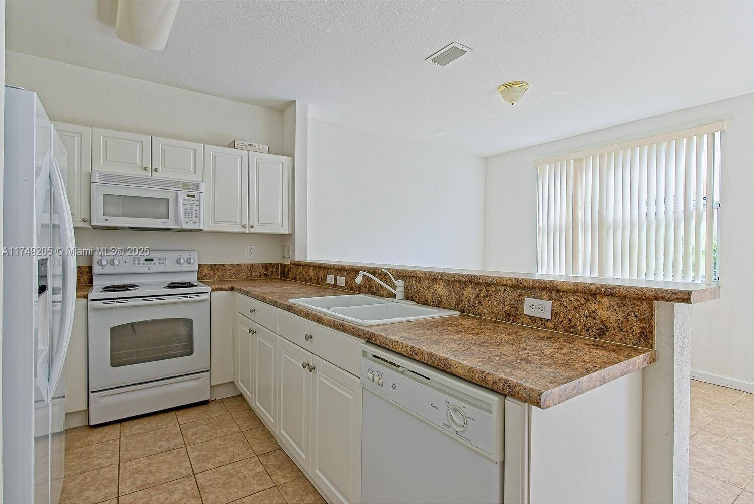 Homestead, FL 33033,1015 NE 41st Pl
