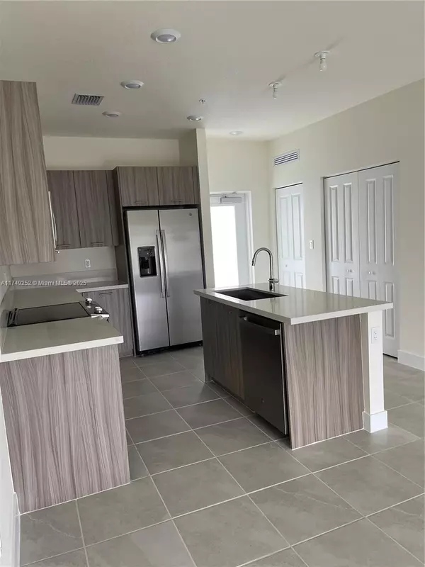 Doral, FL 33166,8265 NW 41 st #104