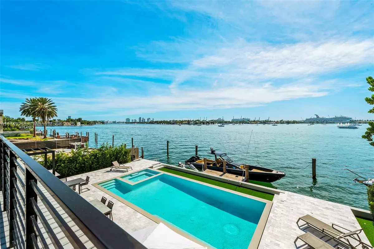 Miami, FL 33139,1300 S Venetian Way