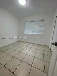 Miami, FL 33137,121 NE 55th St #3