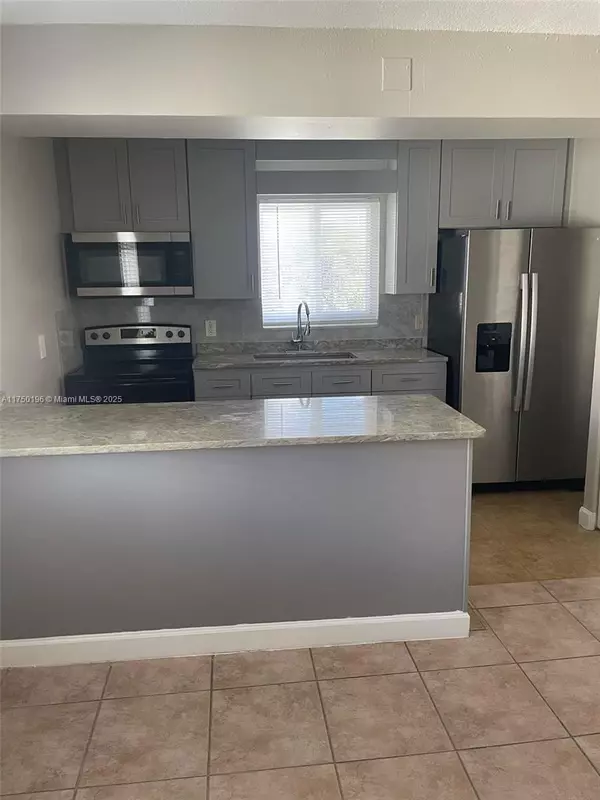 4240 Riverside Dr #1, Coral Springs, FL 33065