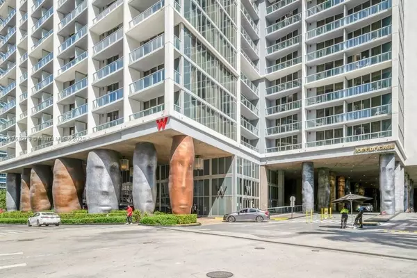 Miami, FL 33131,485 Brickell Ave #3704