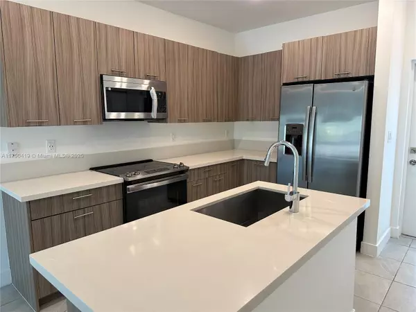 Doral, FL 33166,8265 NW 41 St #304