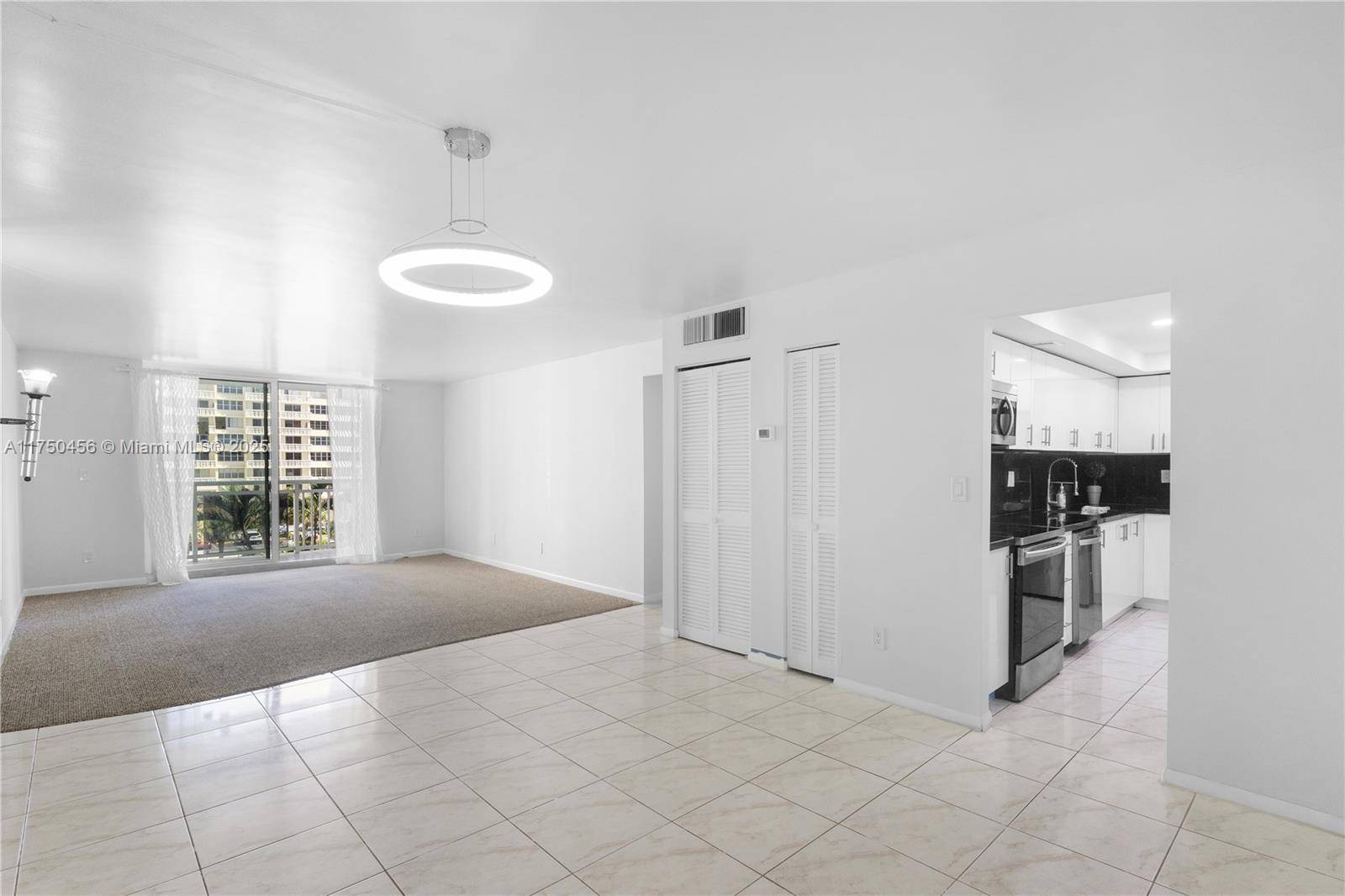 Hallandale Beach, FL 33009,1849 S Ocean Dr #407