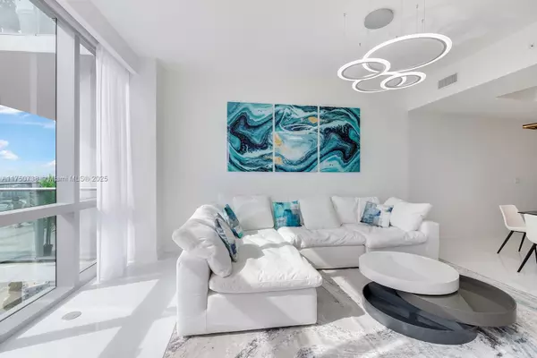 Miami, FL 33132,851 NE 1st Ave #3611