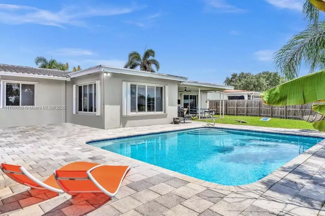 Hollywood, FL 33021,4316 Garfield St