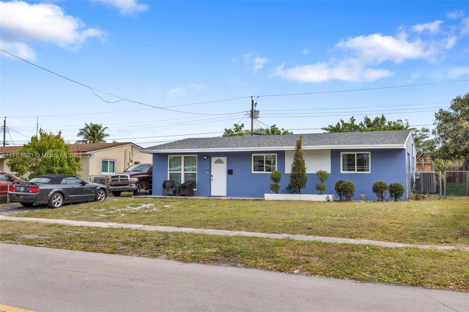 711 N 70th Ter, Hollywood, FL 33024
