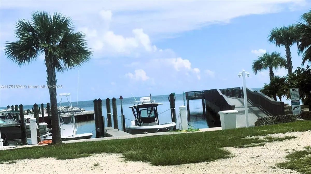 Key Largo, FL 33037,94825 Overseas Hwy #284