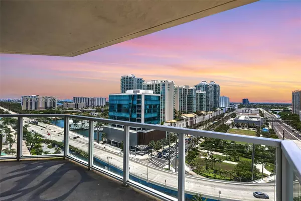 Sunny Isles Beach, FL 33160,16699 Collins Ave #1507