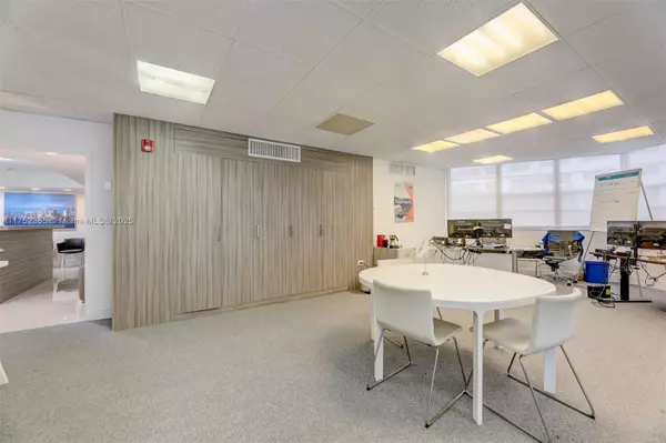 Miami, FL 33131,825 BRICKELL BAY DR #246-3
