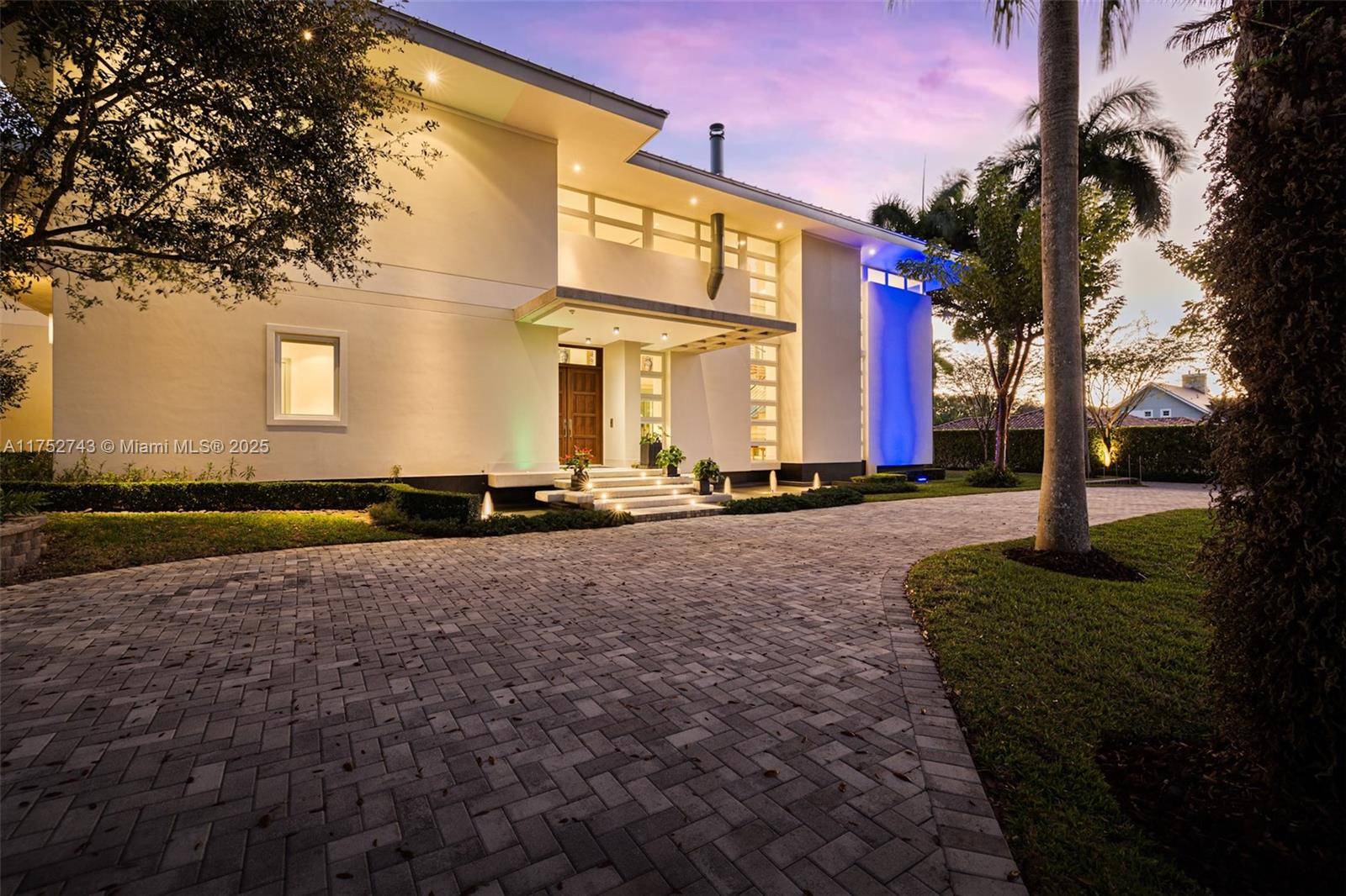 Pinecrest, FL 33156,6080 SW 88th St