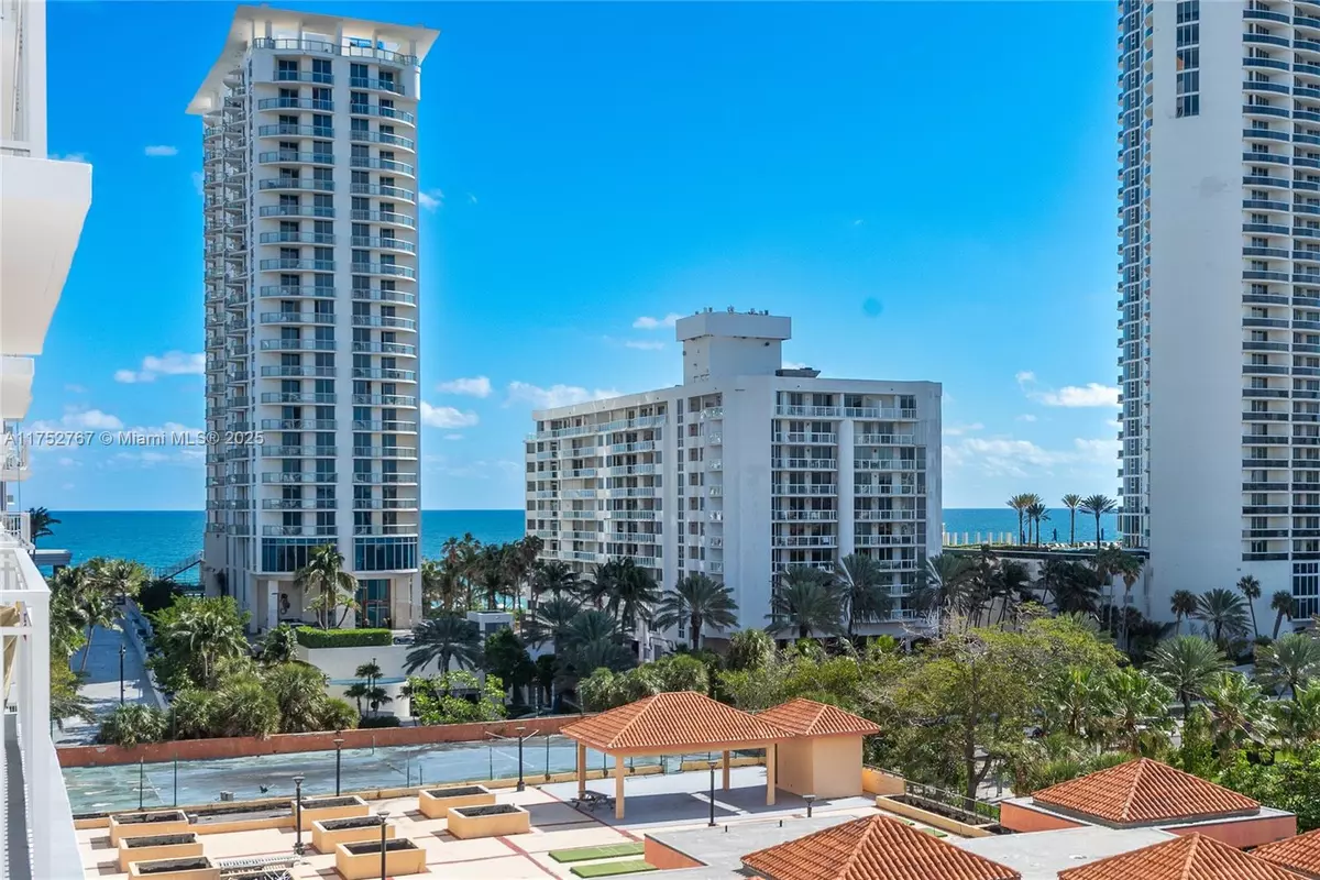 Sunny Isles Beach, FL 33160,210 174th St #807