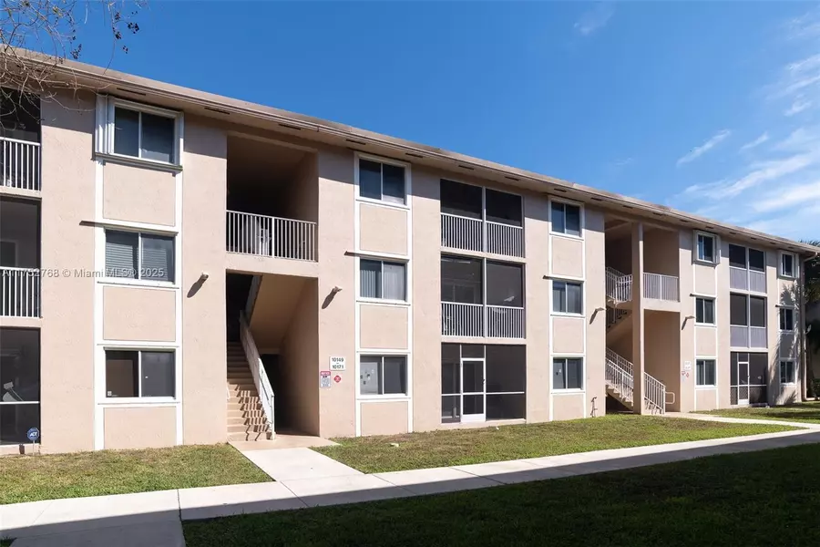 10151 W Atlantic Blvd #H1, Coral Springs, FL 33071