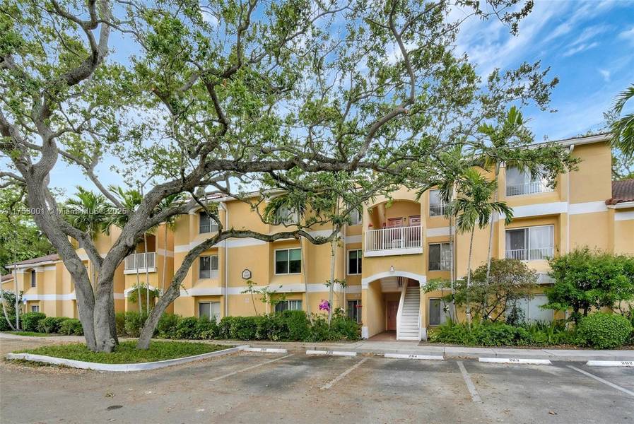 2445 NW 33rd St #1410, Oakland Park, FL 33309