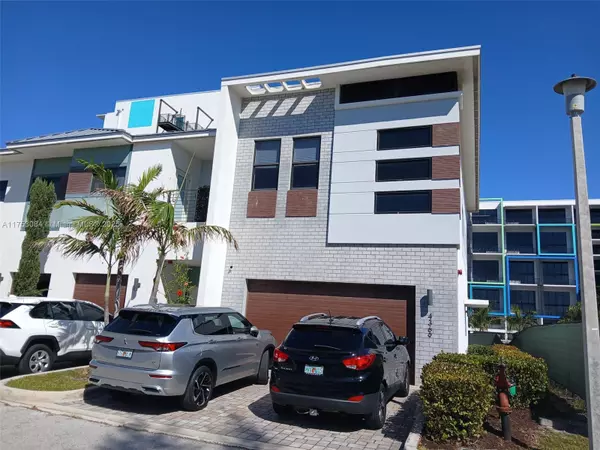 Plantation, FL 33317,4369 NW 9th St