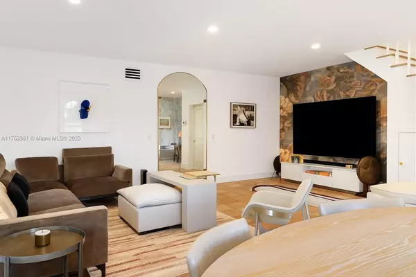 Miami, FL 33133,3149 Mary St #3149
