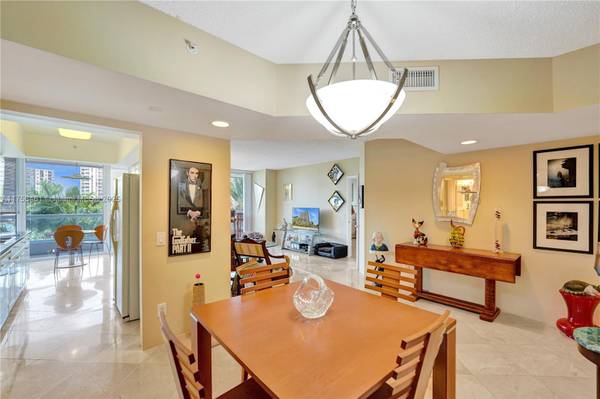21055 Yacht Club Dr #507, Aventura, FL 33180
