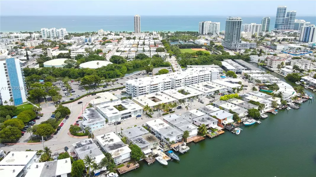 7300 Wayne Ave #317, Miami Beach, FL 33141