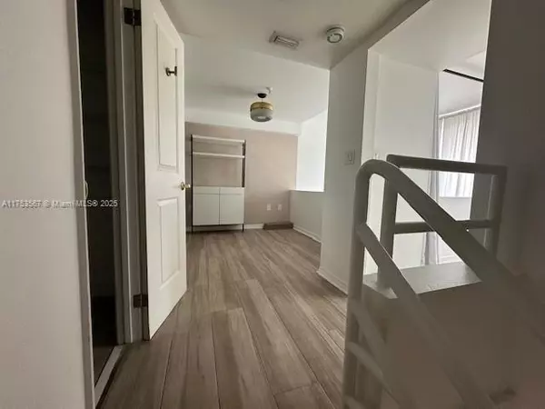 Miami, FL 33133,2801 Florida Ave #214