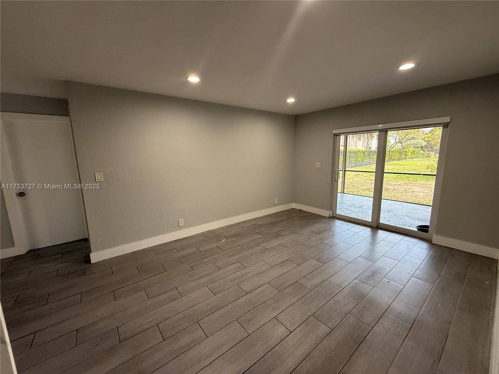 Coral Springs, FL 33065,8484 NW 23rd Mnr #E