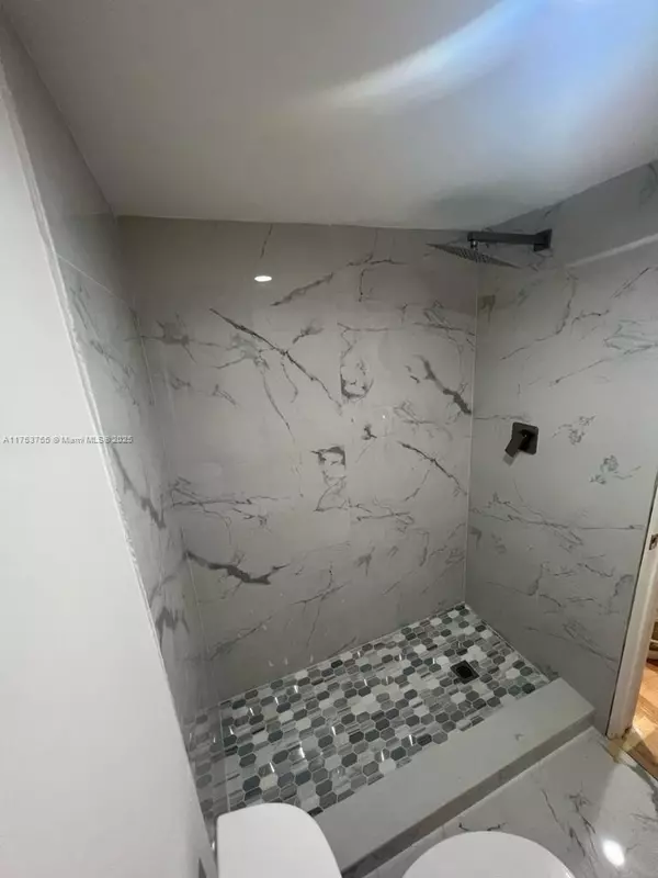 Miami, FL 33193,8305 SW 152nd Ave #A-114