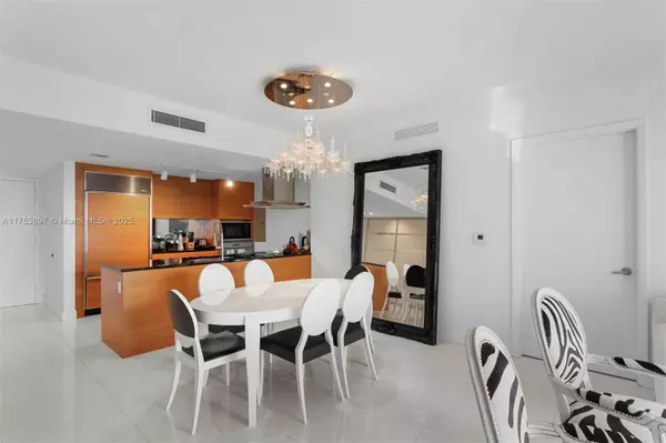 Miami, FL 33131,495 Brickell Ave #805