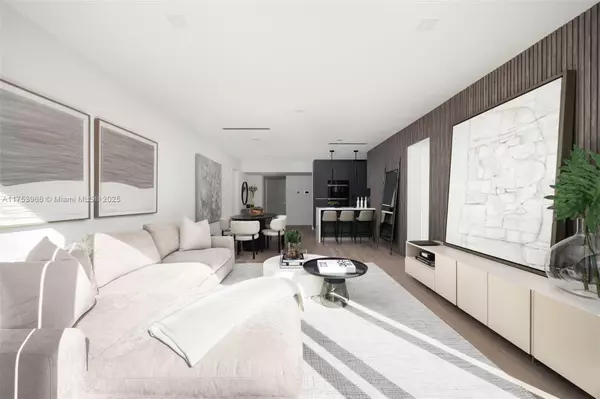 Key Biscayne, FL 33149,200 Sunrise Dr #200D