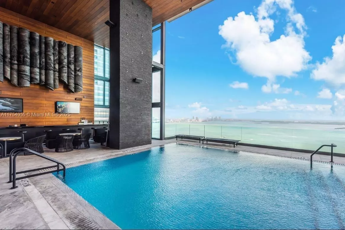 Miami, FL 33131,1451 Brickell Ave #2505