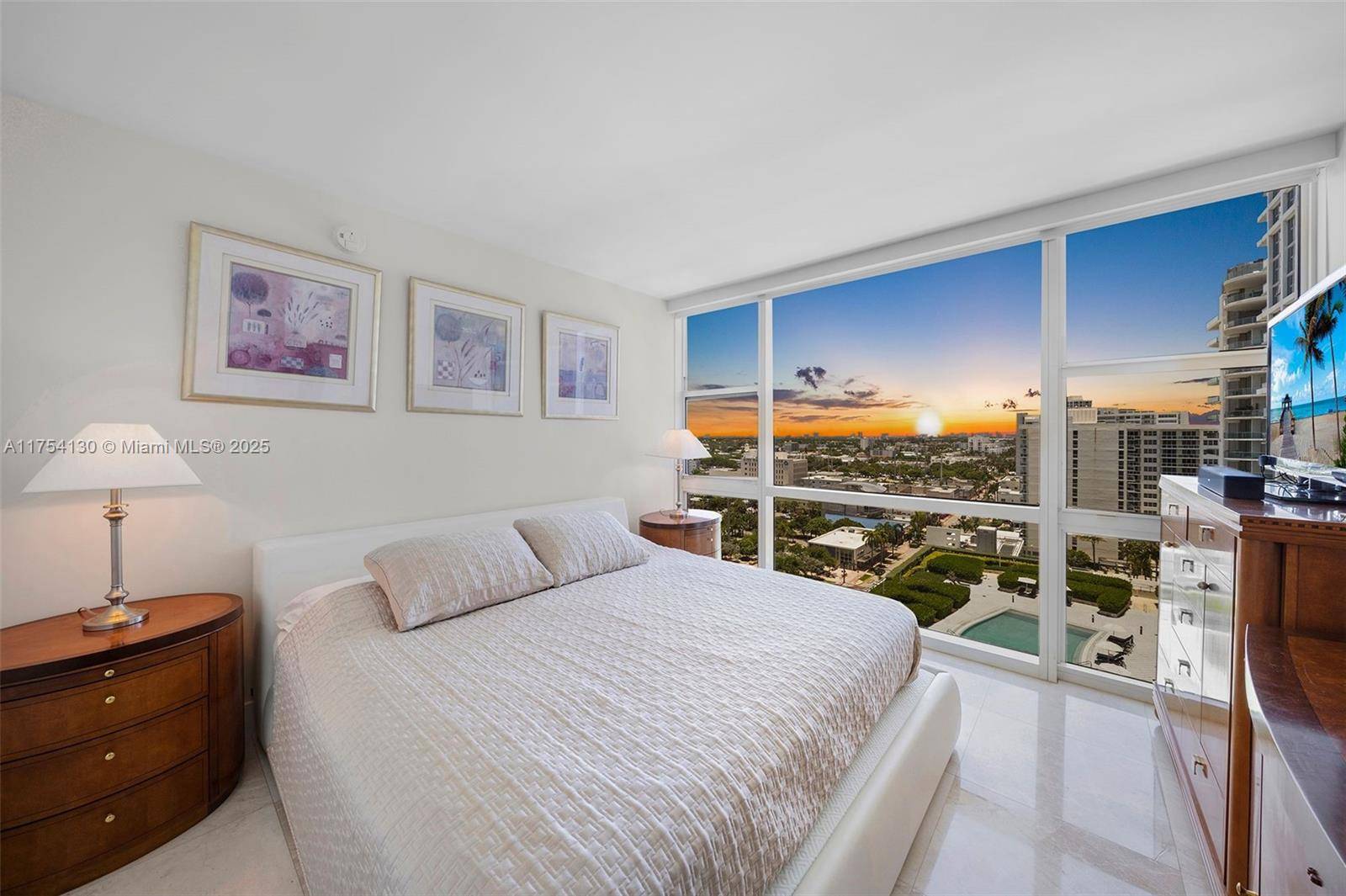Miami Beach, FL 33141,6801 Collins Ave #1403/Door 0/1414