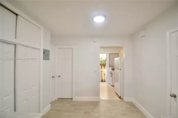 Miami Beach, FL 33139,1231 Pennsylvania Ave #5