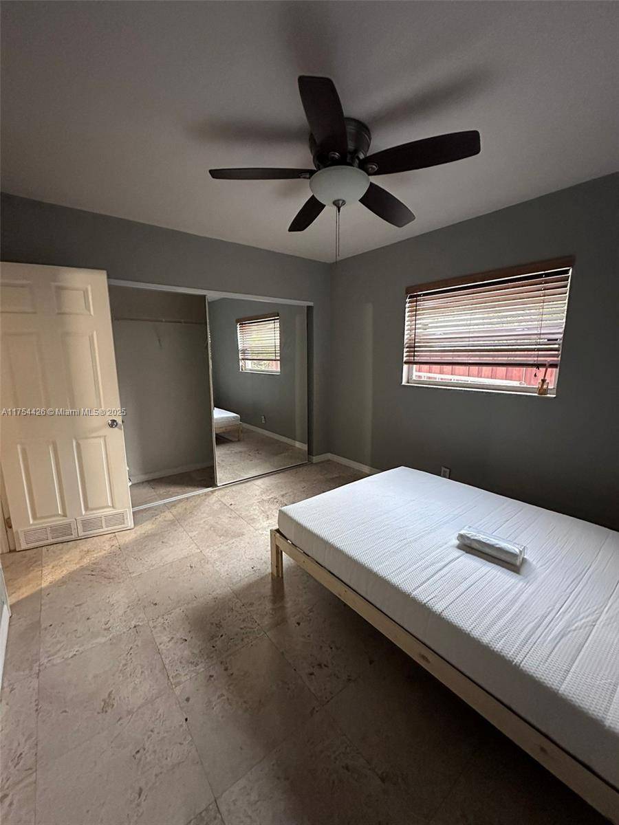 530 NE 15th Ct #1, Fort Lauderdale, FL 33304