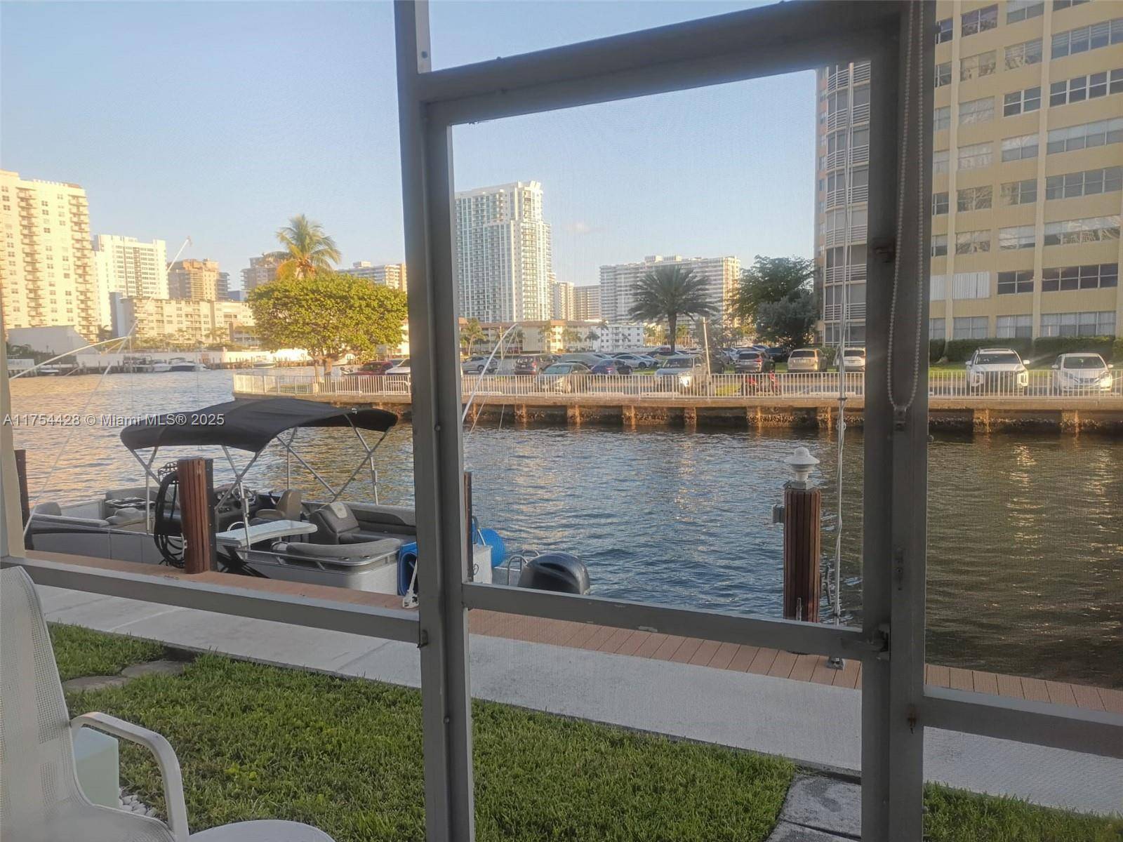 Hallandale Beach, FL 33009,2600 Diana Dr #103