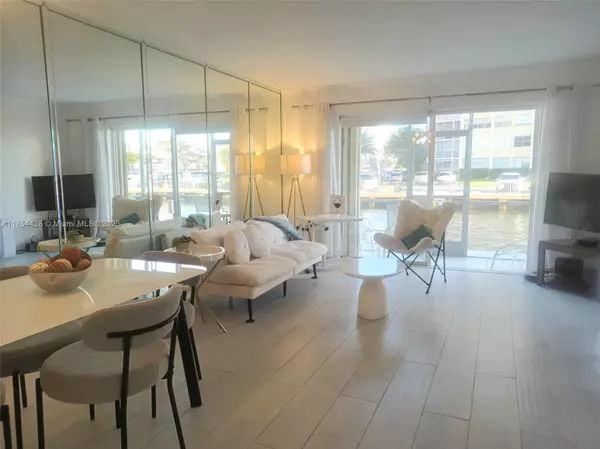 2600 Diana Dr #103, Hallandale Beach, FL 33009