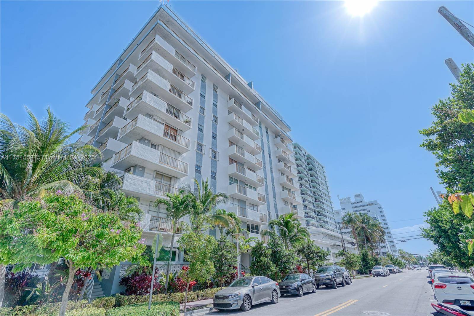 Miami Beach, FL 33139,245 18th St #703