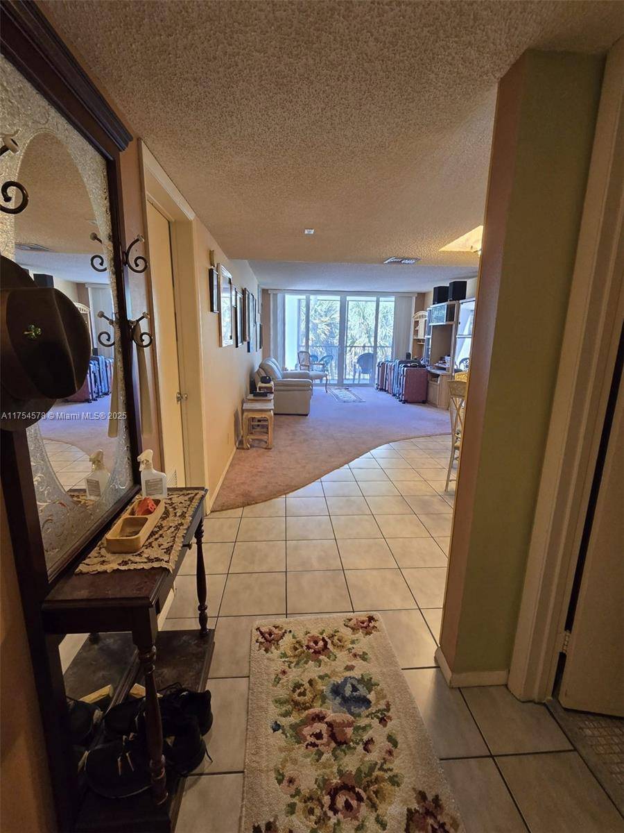 Weston, FL 33326,16475 Golf Club Rd #313
