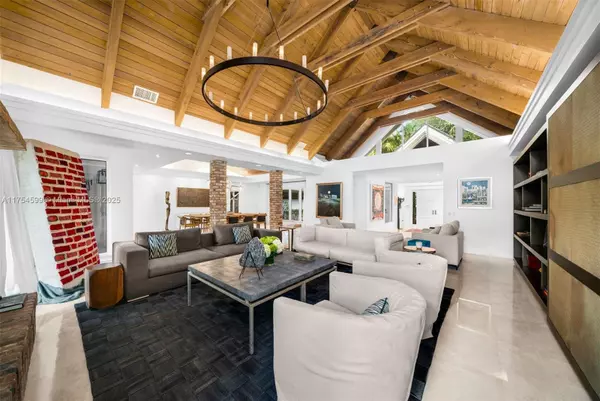 Coral Gables, FL 33156,9000 Arvida Dr