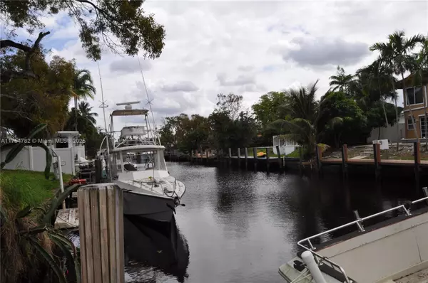 Fort Lauderdale, FL 33312,2413 Sugarloaf Ln