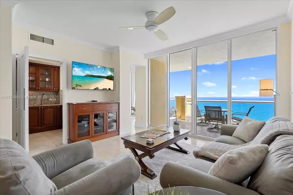 Sunny Isles Beach, FL 33160,17875 Collins Ave #2702