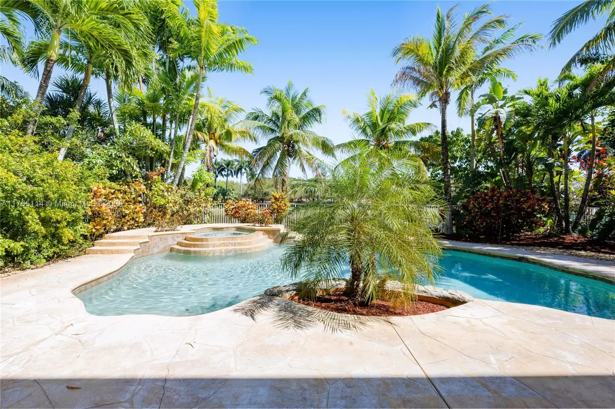 Weston, FL 33327,906 Windward Way