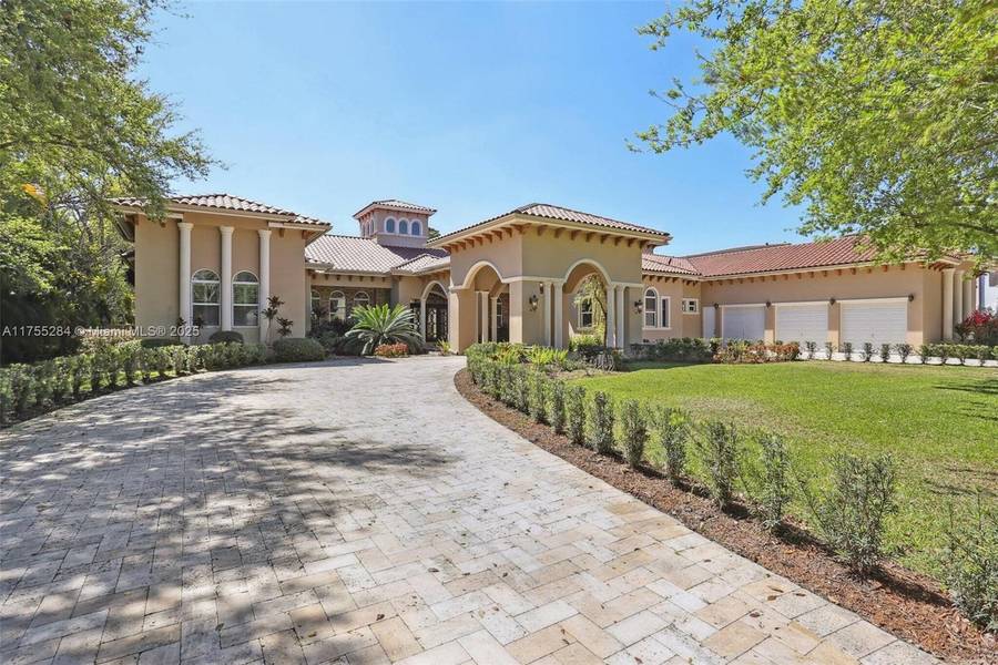 7480 SW 100th St, Pinecrest, FL 33156