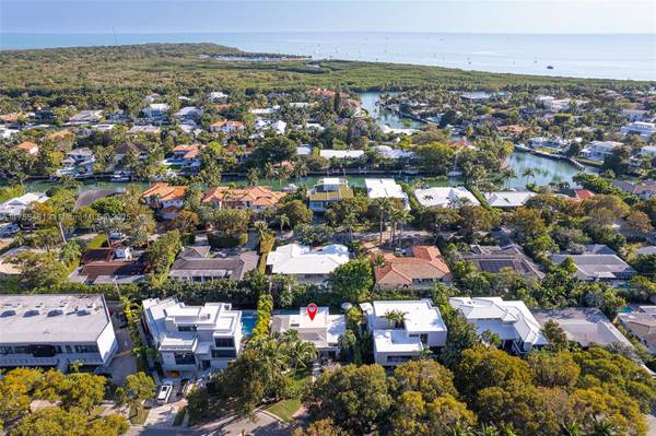 Key Biscayne, FL 33149,92 W Mashta Dr