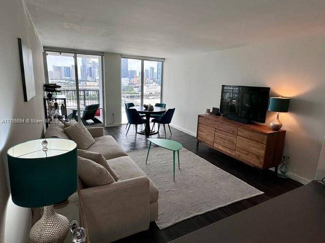 Miami, FL 33132,555 NE 15th St #17K