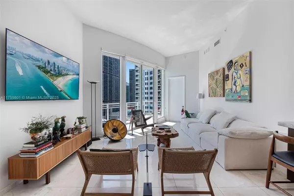 Miami, FL 33131,900 Brickell Key Blvd #2105
